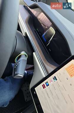 Позашляховик / Кросовер Tesla Model X 2022 в 