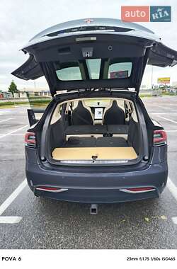 Внедорожник / Кроссовер Tesla Model X 2018 в 