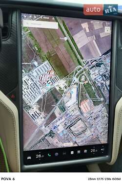 Внедорожник / Кроссовер Tesla Model X 2018 в 
