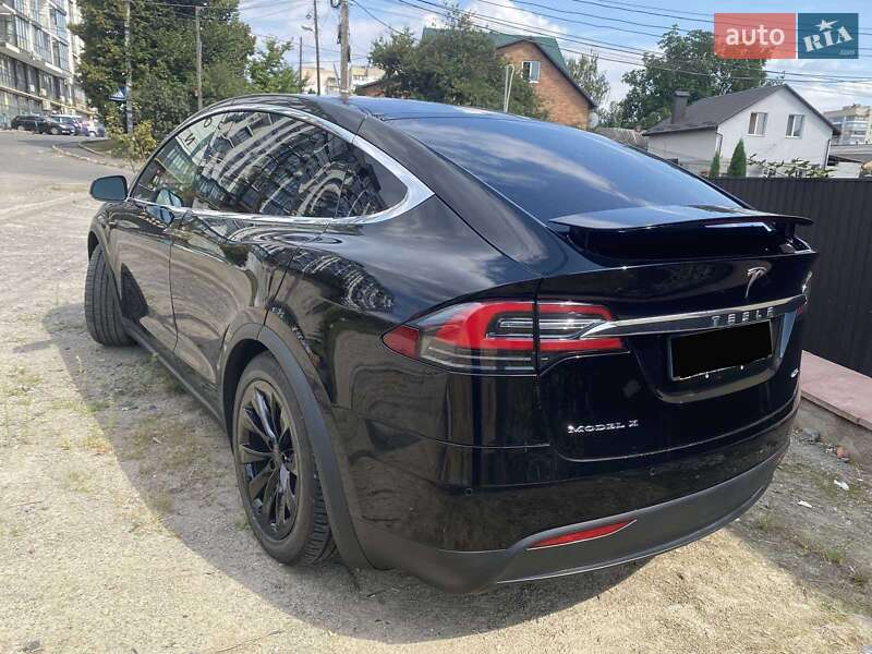 Внедорожник / Кроссовер Tesla Model X 2017 в Киеве