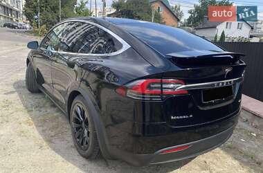 Внедорожник / Кроссовер Tesla Model X 2017 в 