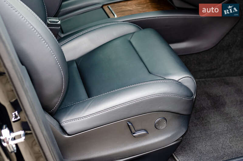 Внедорожник / Кроссовер Tesla Model X 2019 в Киеве фото 32 Внедорожник / Кроссовер Tesla Model X 2019 в Киеве