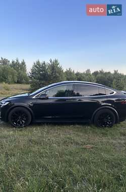 Внедорожник / Кроссовер Tesla Model X 2017 в 