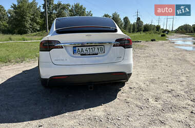 Внедорожник / Кроссовер Tesla Model X 2017 в 