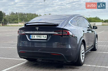 Внедорожник / Кроссовер Tesla Model X 2018 в 