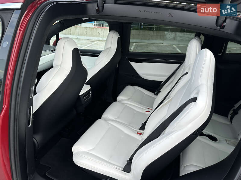 Позашляховик / Кросовер Tesla Model X 2017 в Києві