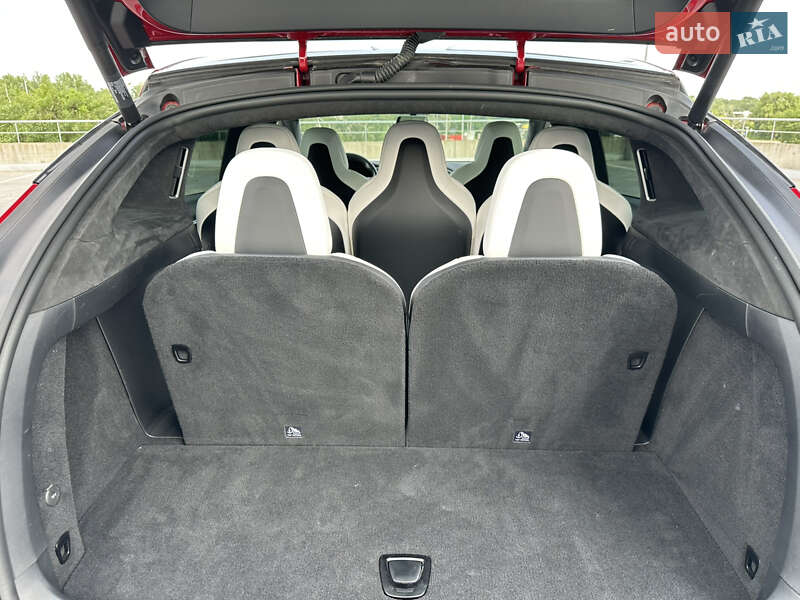 Позашляховик / Кросовер Tesla Model X 2017 в Києві