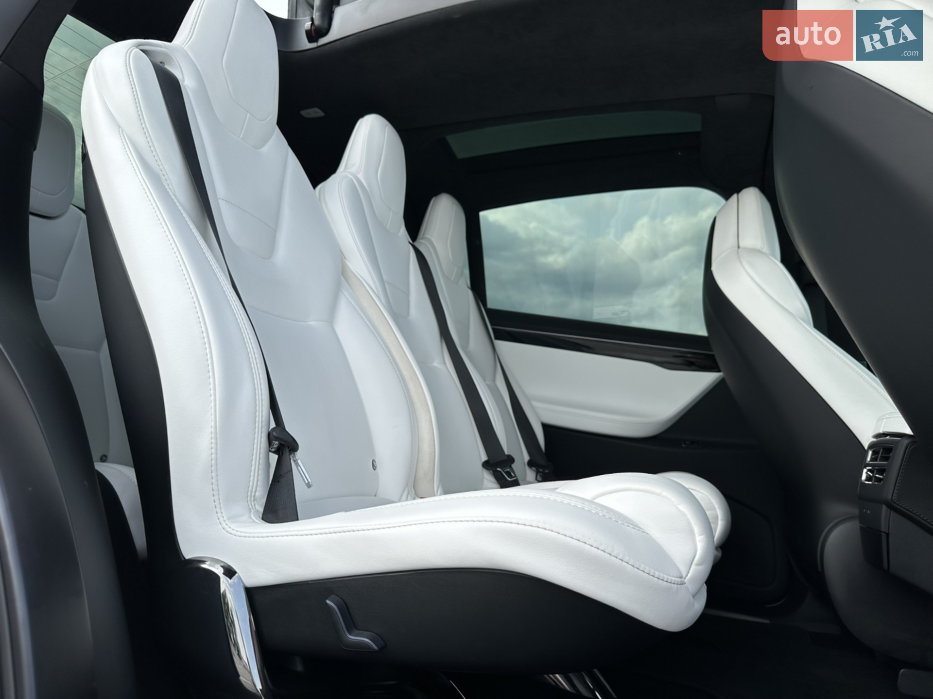 2017 Tesla Model X - мініатюра 33
