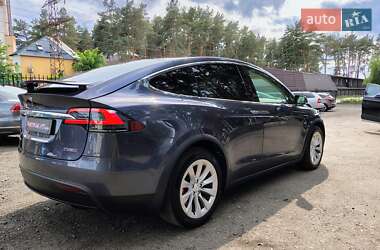 Позашляховик / Кросовер Tesla Model X 2018 в 