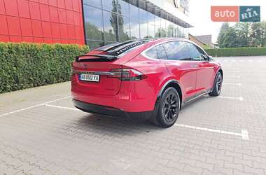 Позашляховик / Кросовер Tesla Model X 2019 в 