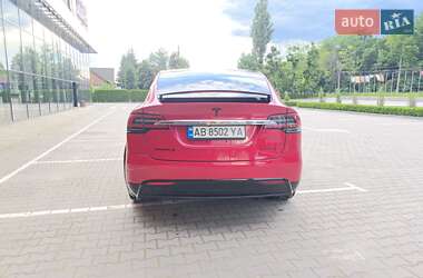 Позашляховик / Кросовер Tesla Model X 2019 в 