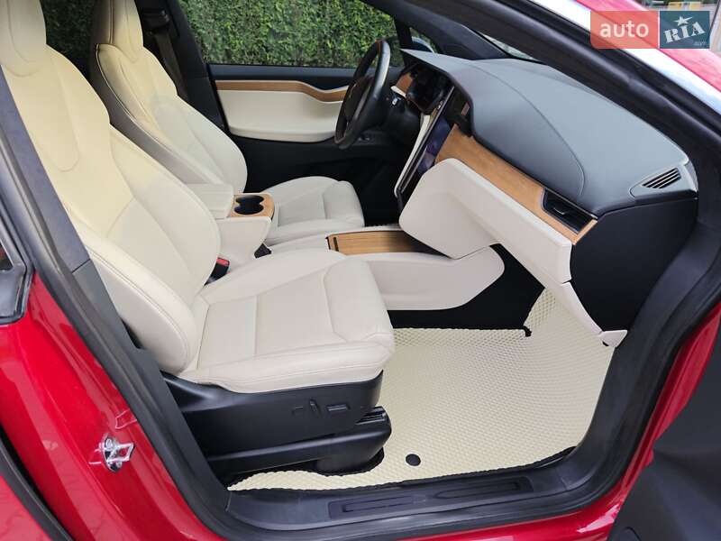 Внедорожник / Кроссовер Tesla Model X 2019 в Виннице