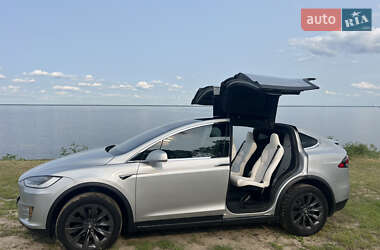 Позашляховик / Кросовер Tesla Model X 2018 в Києві