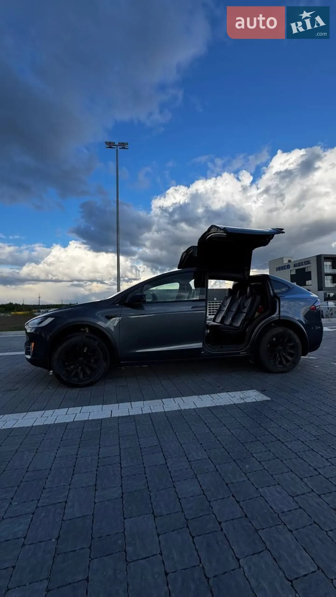 2020 Tesla Model X - мініатюра 4