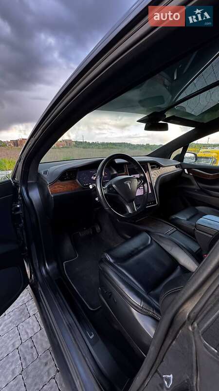 Позашляховик / Кросовер Tesla Model X 2020 в Львові