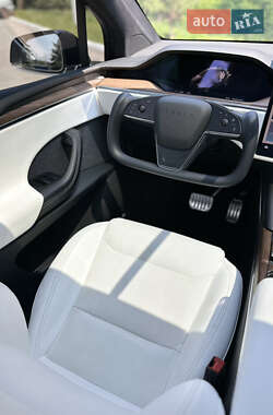 Позашляховик / Кросовер Tesla Model X 2022 в 