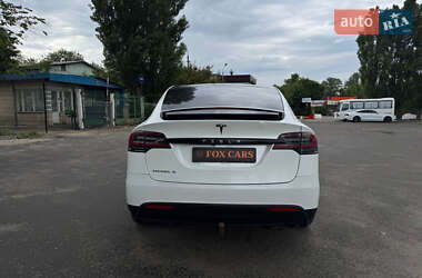 Внедорожник / Кроссовер Tesla Model X 2017 в 