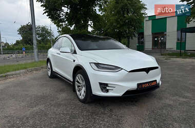 Внедорожник / Кроссовер Tesla Model X 2017 в 