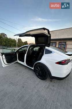 Внедорожник / Кроссовер Tesla Model X 2020 в 
