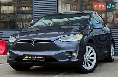 Внедорожник / Кроссовер Tesla Model X 2018 в 