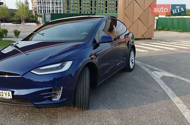 Внедорожник / Кроссовер Tesla Model X 2017 в 