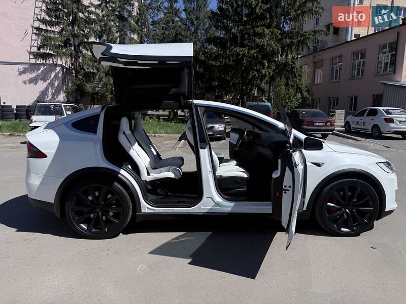 Позашляховик / Кросовер Tesla Model X 2020 в Харкові