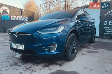 Внедорожник / Кроссовер Tesla Model X 2018 в 