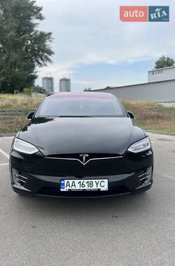 Позашляховик / Кросовер Tesla Model X 2020 в 