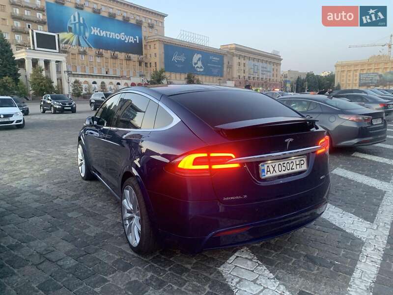 Позашляховик / Кросовер Tesla Model X 2017 в Харкові