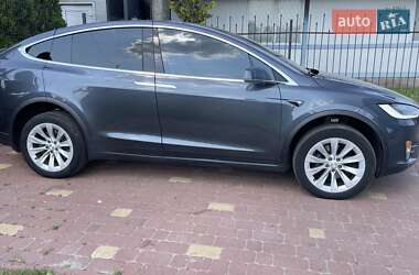 Внедорожник / Кроссовер Tesla Model X 2017 в 