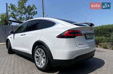 Внедорожник / Кроссовер Tesla Model X 2017 в 
