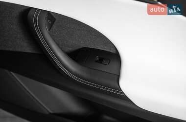 Внедорожник / Кроссовер Tesla Model X 2023 в 