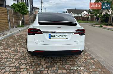 Позашляховик / Кросовер Tesla Model X 2018 в 