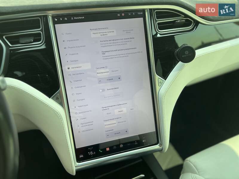 Позашляховик / Кросовер Tesla Model X 2017 в Ужгороді