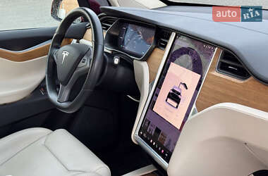 Позашляховик / Кросовер Tesla Model X 2019 в 