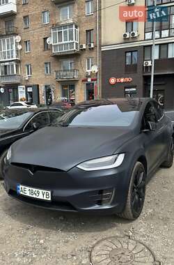 Внедорожник / Кроссовер Tesla Model X 2018 в 