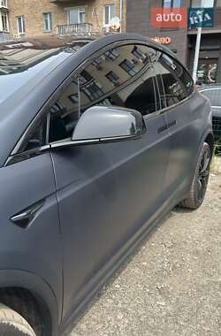 Внедорожник / Кроссовер Tesla Model X 2018 в 