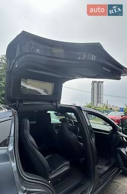 Внедорожник / Кроссовер Tesla Model X 2018 в 
