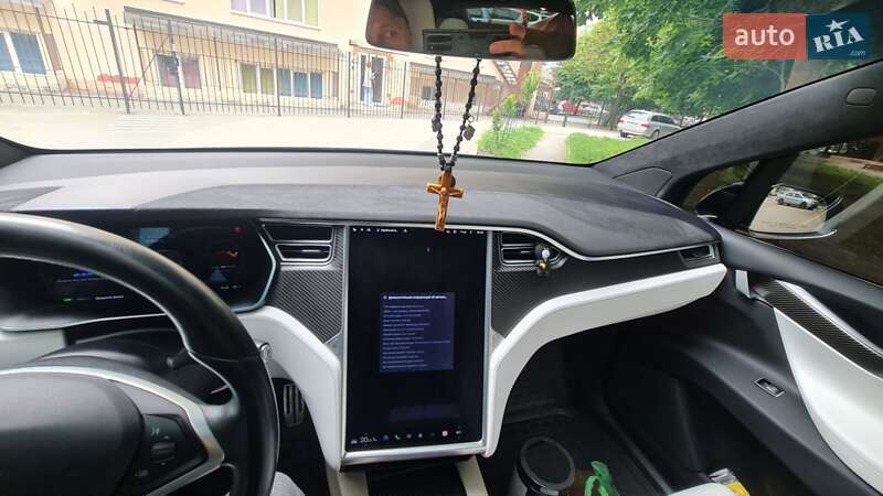 Позашляховик / Кросовер Tesla Model X 2017 в Одесі
