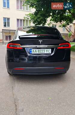 Внедорожник / Кроссовер Tesla Model X 2017 в 