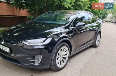 Внедорожник / Кроссовер Tesla Model X 2017 в 