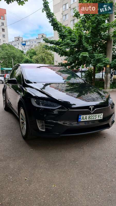 Позашляховик / Кросовер Tesla Model X 2017 в Одесі