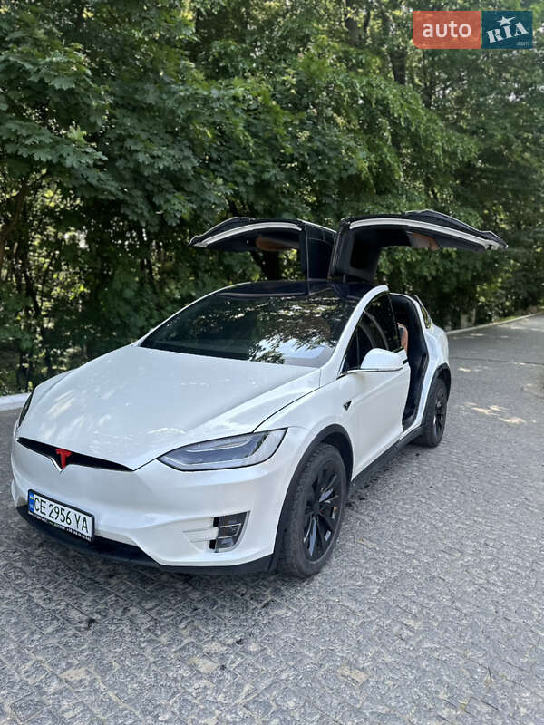 Внедорожник / Кроссовер Tesla Model X 2016 в 