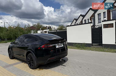 Внедорожник / Кроссовер Tesla Model X 2017 в 
