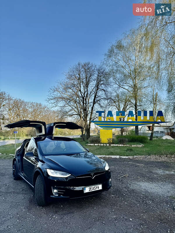 Позашляховик / Кросовер Tesla Model X 2017 в Києві