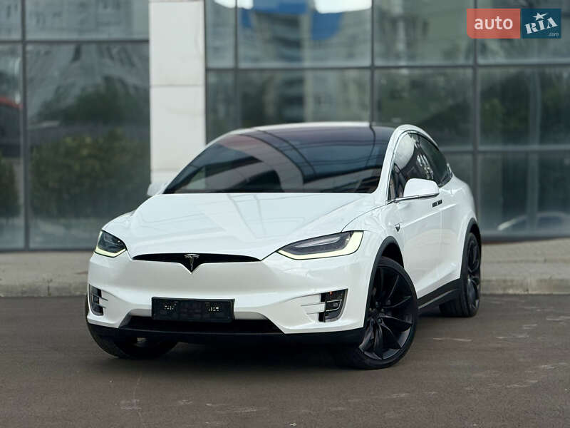 Внедорожник / Кроссовер Tesla Model X 2019 в 