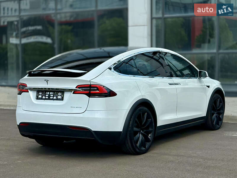 Позашляховик / Кросовер Tesla Model X 2019 в Харкові