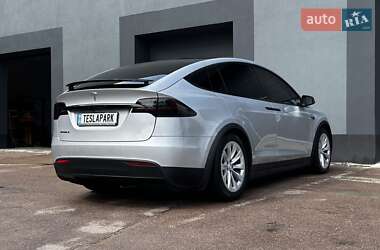 Внедорожник / Кроссовер Tesla Model X 2016 в 