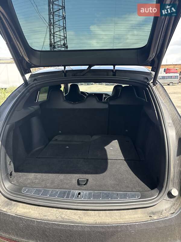 Позашляховик / Кросовер Tesla Model X 2017 в Харкові