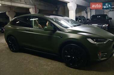 Внедорожник / Кроссовер Tesla Model X 2018 в 